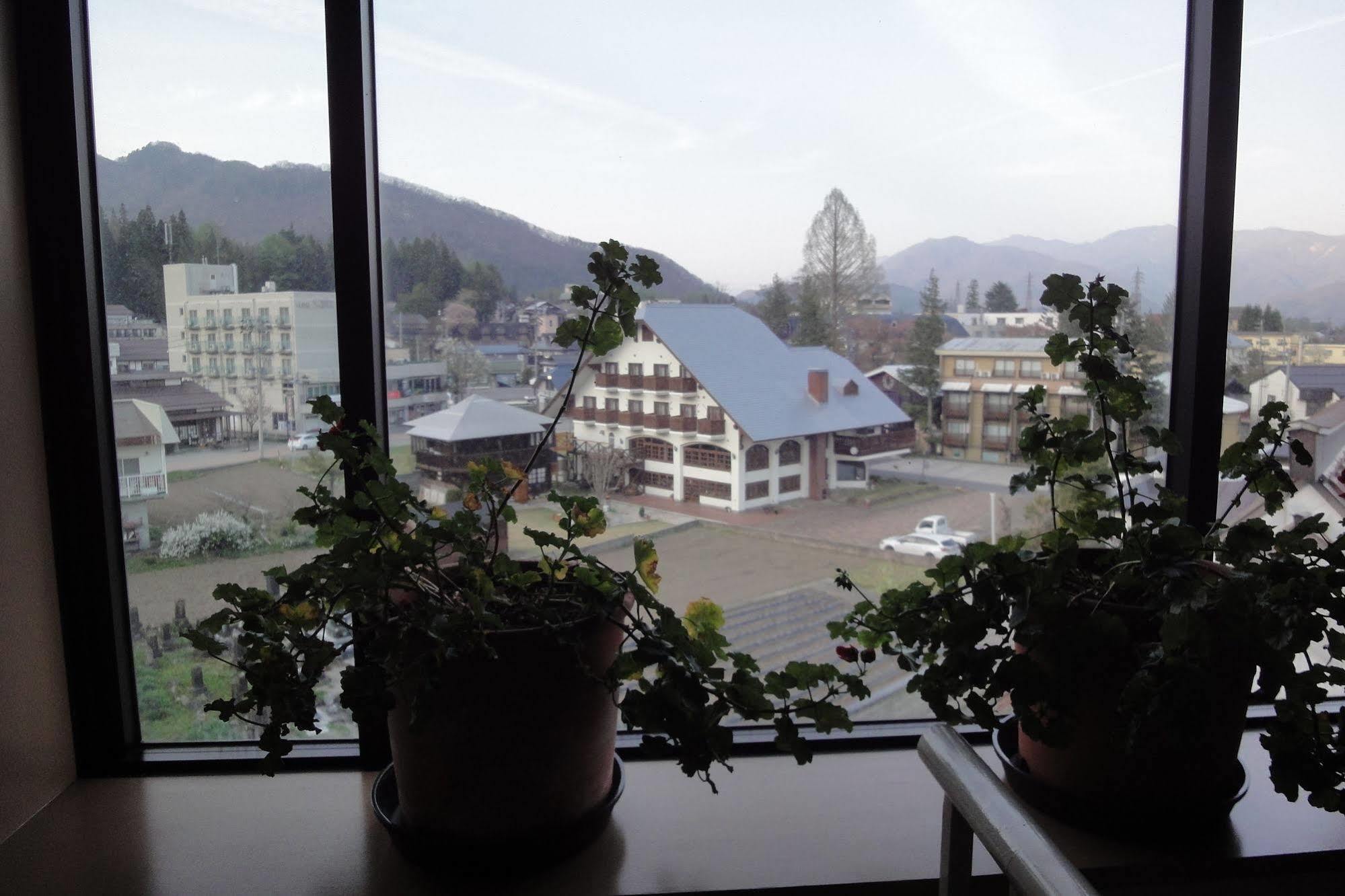 Hakuba Glad Inn Ebisuya Exterior foto
